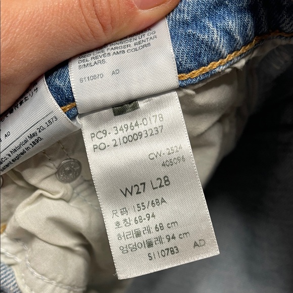 Levi’s Wedgie Straight Jeans - Picture 12 of 16